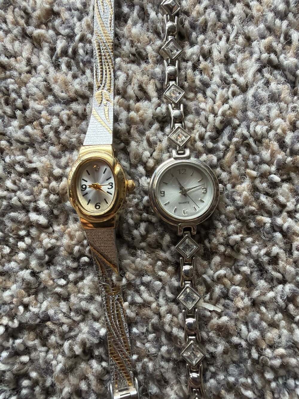 Lot of 2 Vintage Style Women's Mesh and Rhinestone Bracelet Watches value~100$